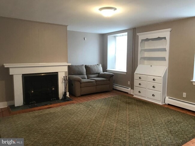 Photo - 815 Cypress Ave