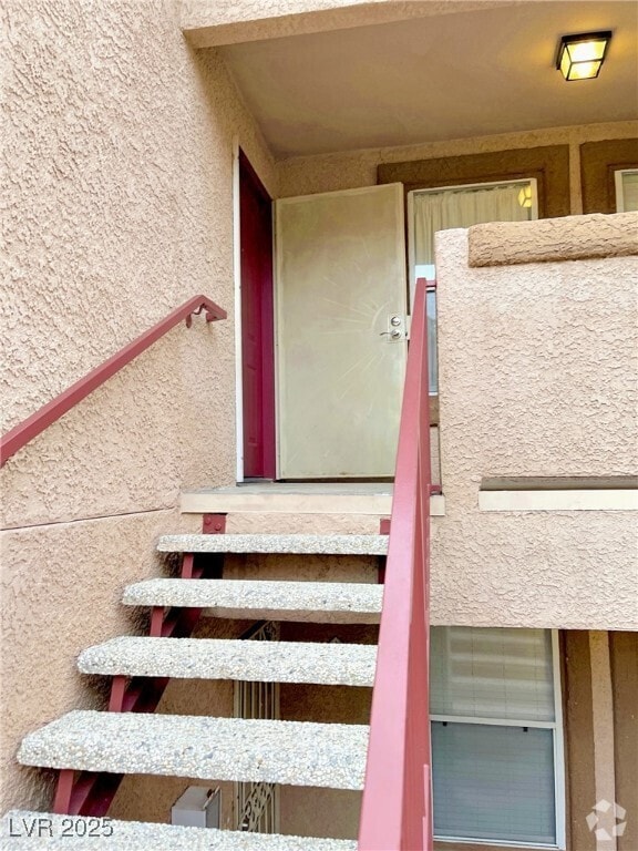 Building Photo - 1150 N Buffalo Dr Unit 2027 Rental