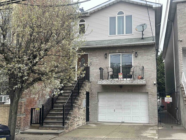 Photo - 134 71st St House