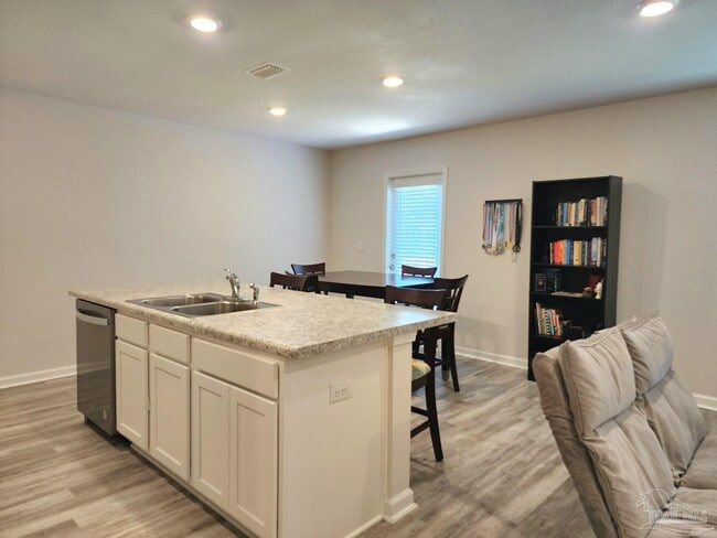 Photo - 6196 Secretariat Wy