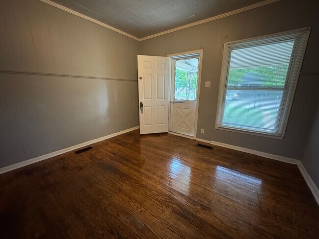 Photo - 1354-1356 N Olney St Unidad 1356 N Olney St