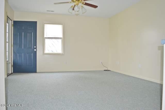 Photo - 2209 Bay St