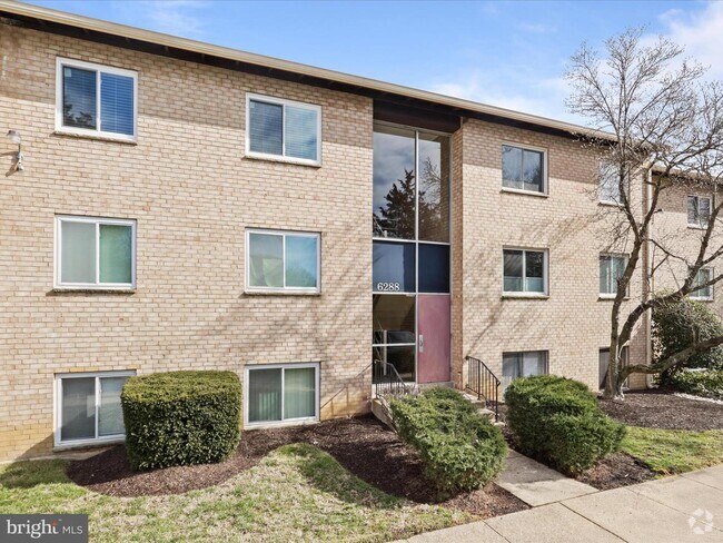 Building Photo - 6288 Rose Hill Ct Unit D Rental
