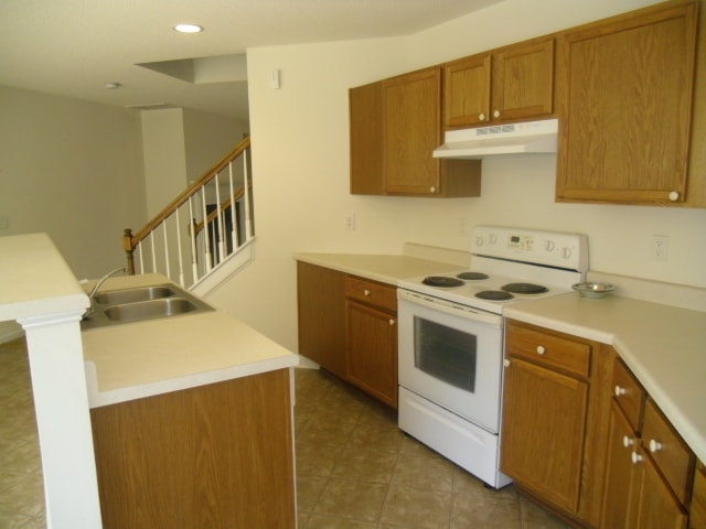 Photo - 816 Statler Dr