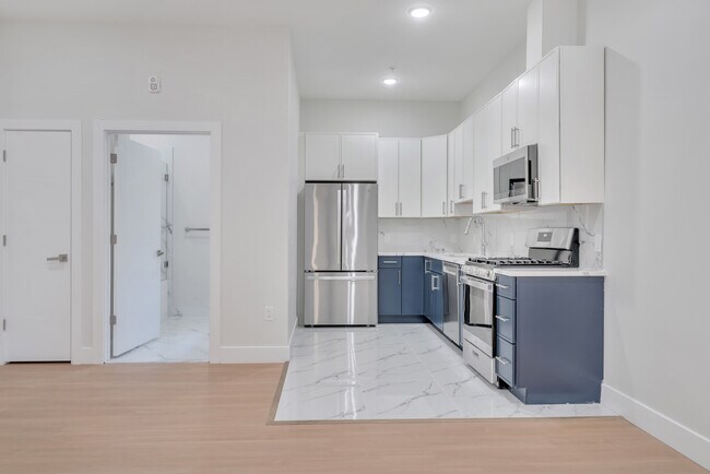 Skyline Square Lofts