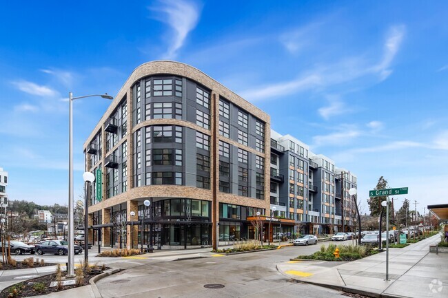 Building Photo - Grand Street Commons Rental