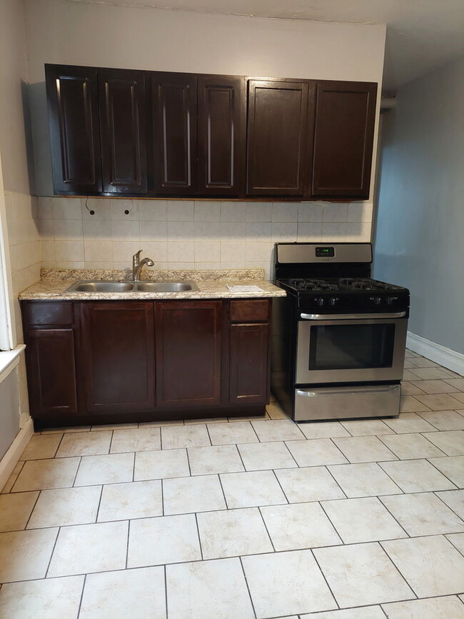 Photo - 3422 W Armitage Ave Unit 2R