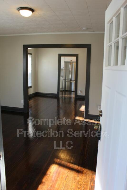 Photo - 6752 Woodmar Ave