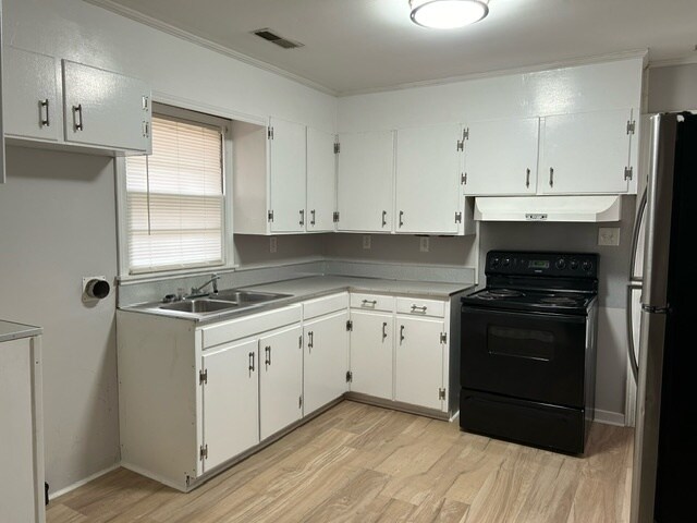 Photo - 116 W Shoal St
