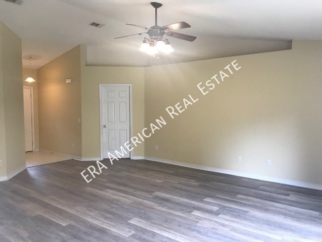 Photo - 1306 Jeffrine Dr