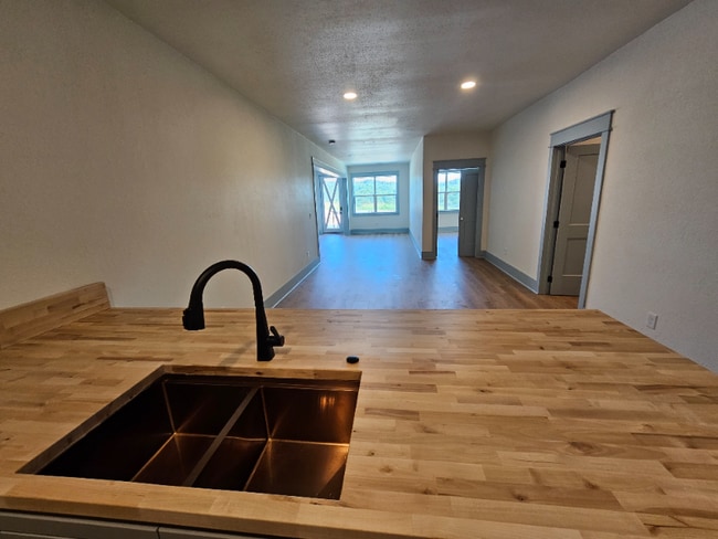 Photo - 8510 Coppock Rd