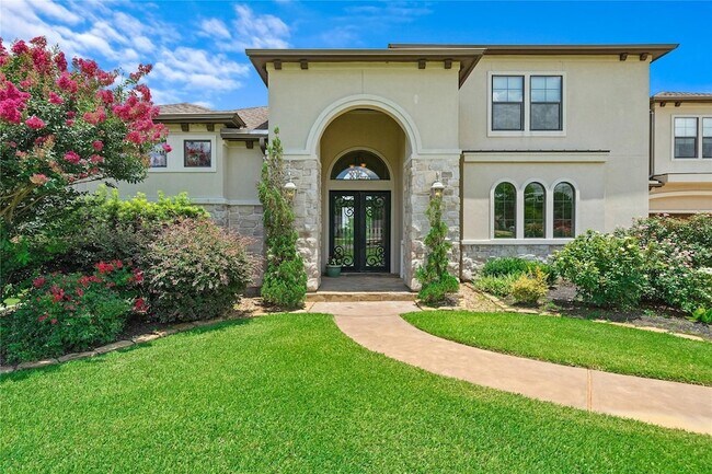 Building Photo - 19182 Grandview Point