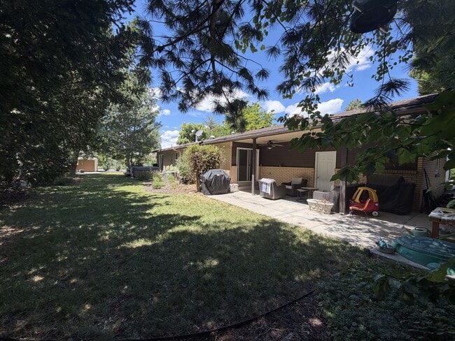 Photo - 2480 Eastbourne Dr