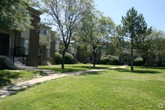 Photo - Clovertree Apartments