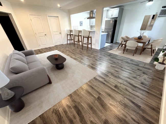 Photo - 1040 N Sierra Bonita Ave Unidad 1