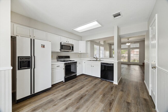 Photo - 15303 Laurel Knoll Cir