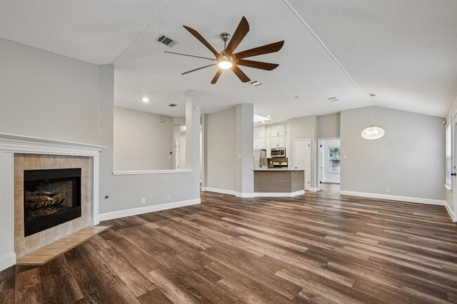 Photo - 16800 Bailey Jean Dr