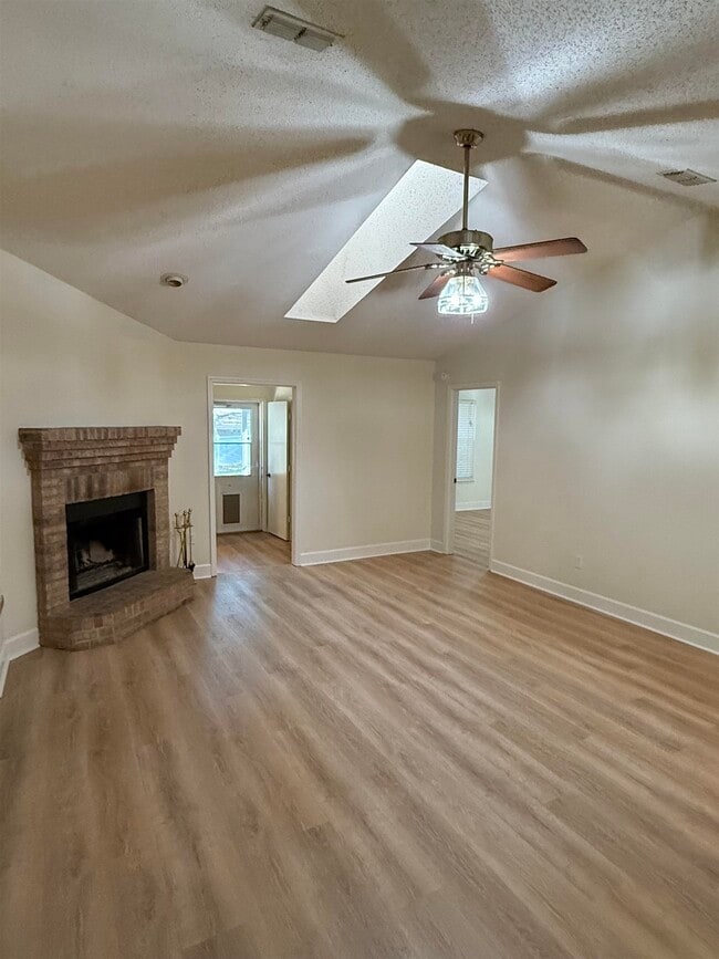 Photo - 4305 Snoopy Ln