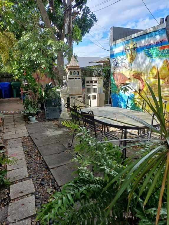 Photo - 85 NW 46th St Unit 2