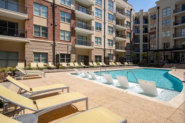 Nia Point Apartments For Rent in Charlotte, NC