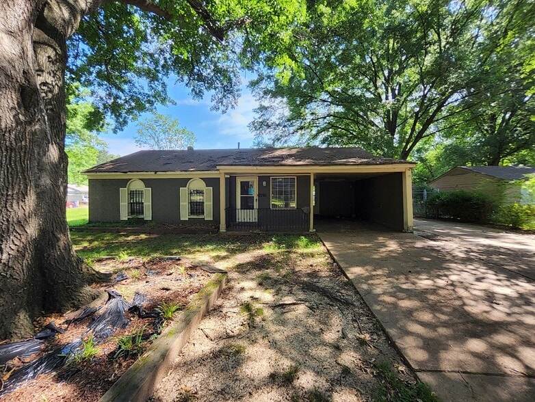 2780 Birchfield Cove
