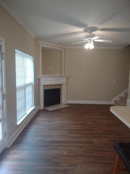 Photo - 2919 Aylesbury Dr