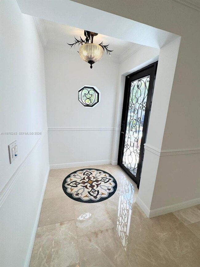 Photo - 5920 Maynada St