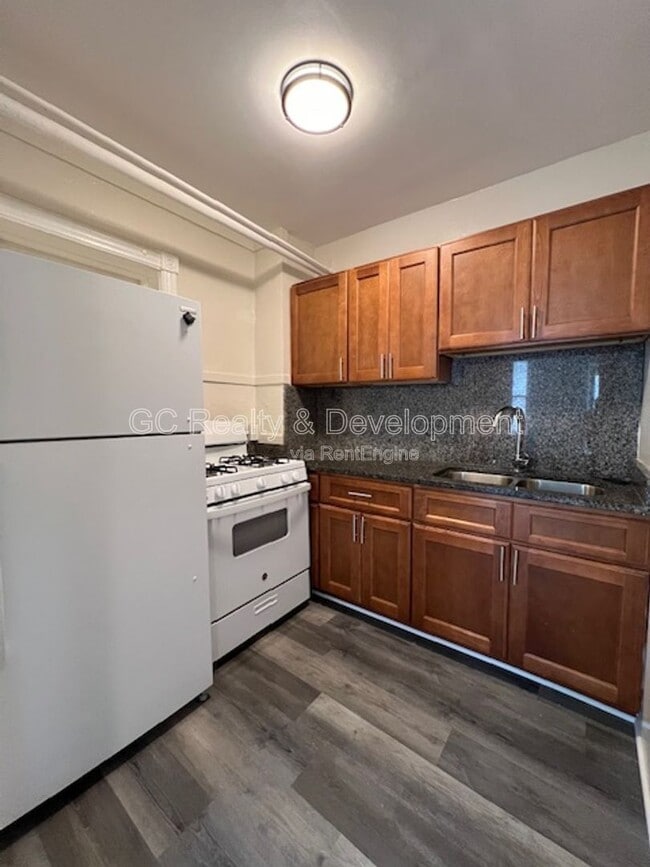 Photo - 214 Dupage St Unidad B