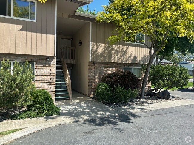 Building Photo - 2312 Hood Ave Unit E Rental