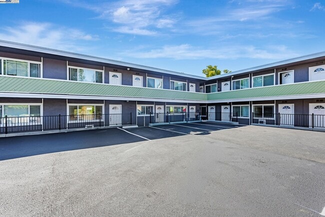 Building Photo - 1180 Saranap Ave Unit 105 Rental