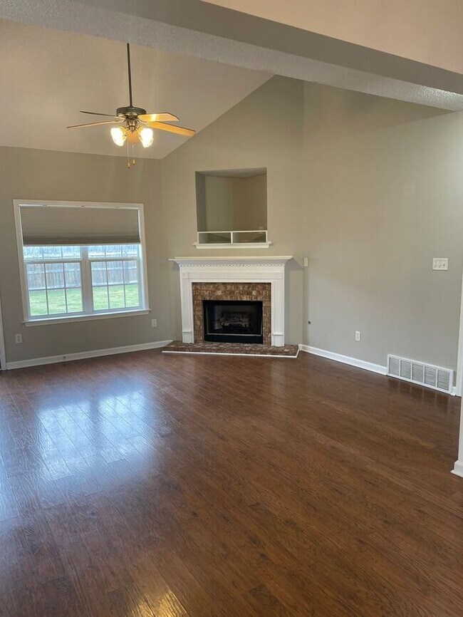 Photo - 4BR w/ Fenced Backyard + Garage in Lakeland