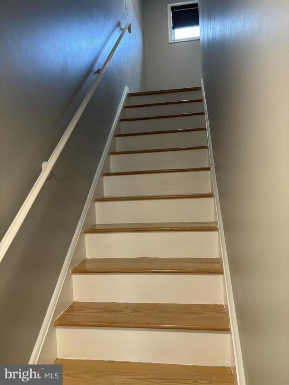 Photo - 9242 Cambridge St