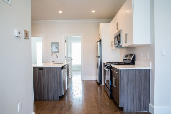 Photo - 16 Harvard Ave Unit 16 Harvard Ter., #7,