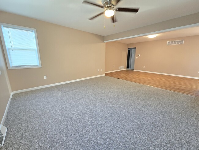 Photo - 1417 Bayview Ln