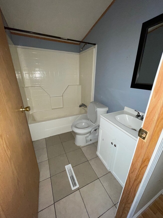 Photo - 395 Memory Ln