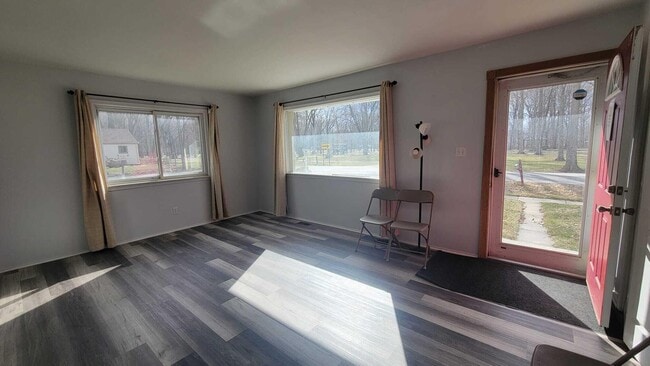 Photo - 655 Robinwood Dr