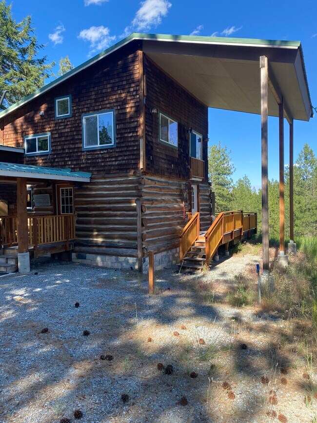 616 Nancy Ln