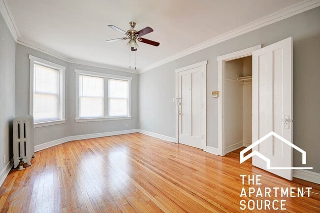 Photo - 4402 N Rockwell St Unit 3