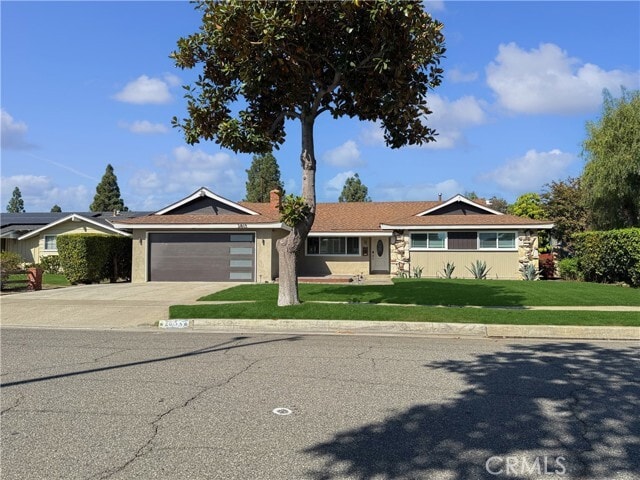 Building Photo - 2815 E Coolidge Ave