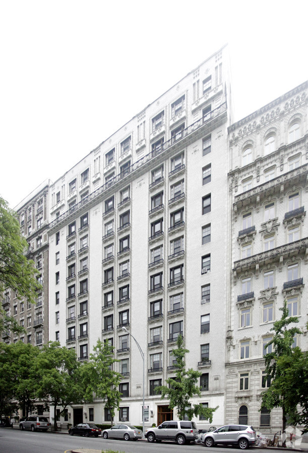 Photo - Cambridge Hall Apartments