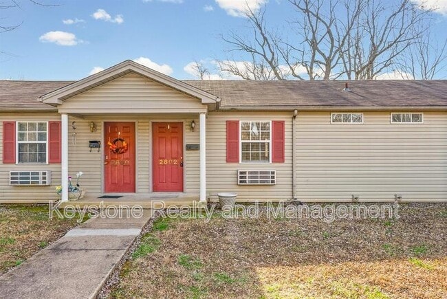 Building Photo - 2604 Kenwood Dr