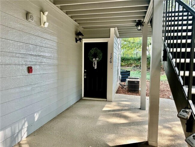 Photo - 126 Granville Ct