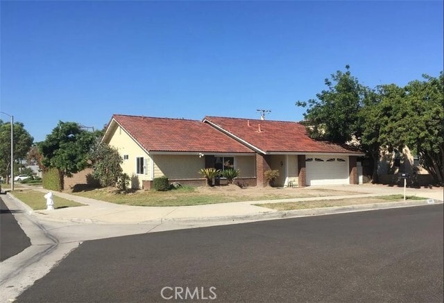 Building Photo - 5313 W Lehnhardt Ave