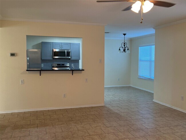 Photo - 2203 Bluebonnet Dr