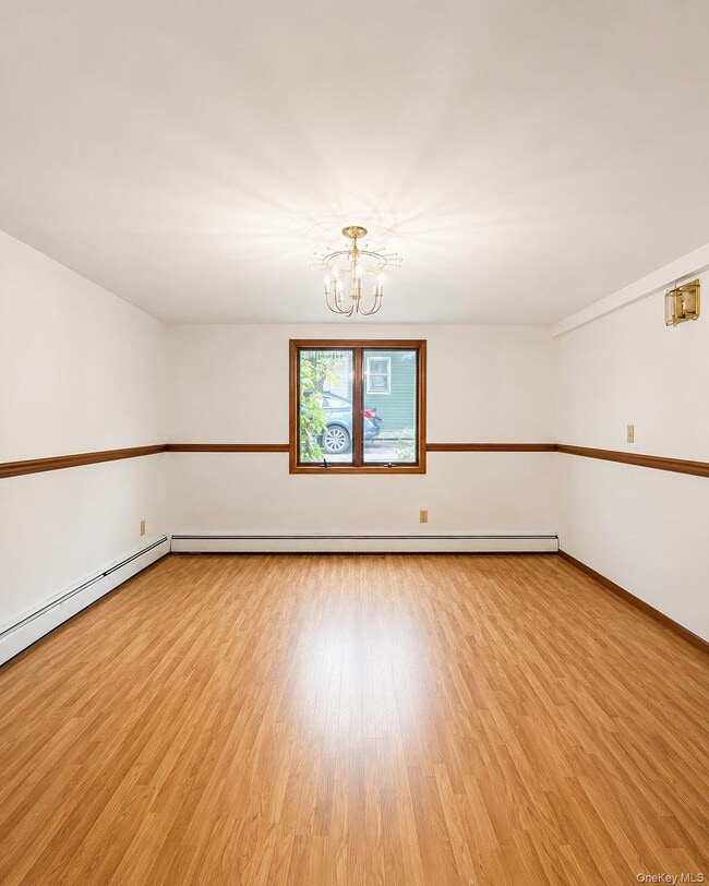 Photo - 676 Bohemia Pkwy