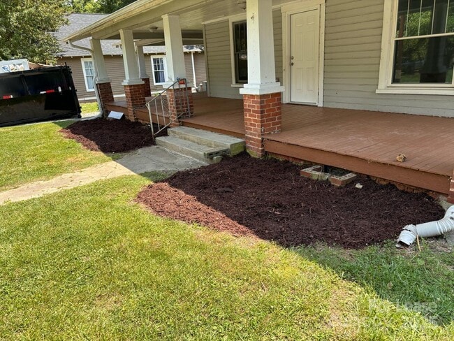 Photo - 514 Everette St