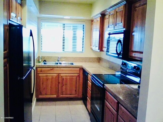 Building Photo - 3200 S Litzler Dr Unit 24-244