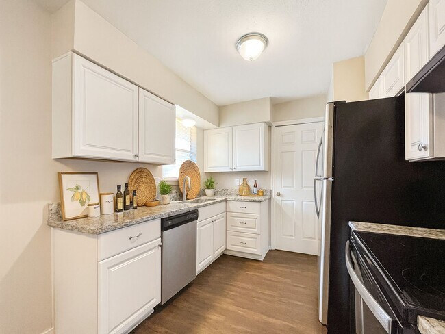 Photo - Charming 4-Bed, 1-Bath Home with New Upgrades & Spacious Yard in Mesquite TX!