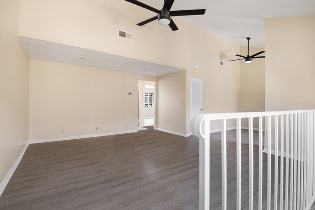 Photo - 5321 Colodny Dr Unit 3