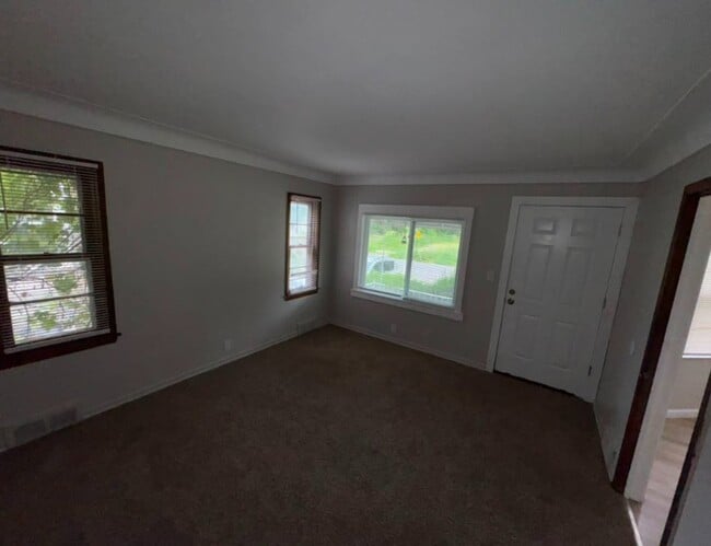 Photo - 12037 Corbett Ave
